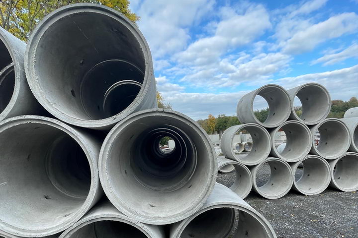 Tuyaux armés et vibrés